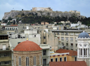 Blick auf die Akropolis im Vordergrund Plaka die Athener Altstadt